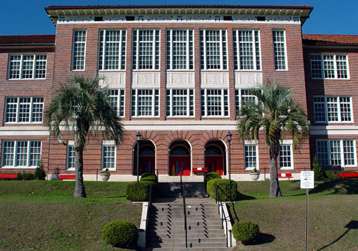 leon-high-school