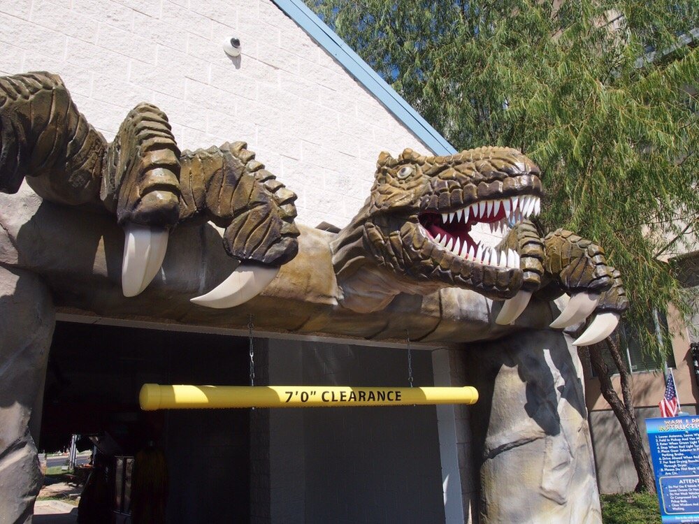 jurassic-car-wash-1